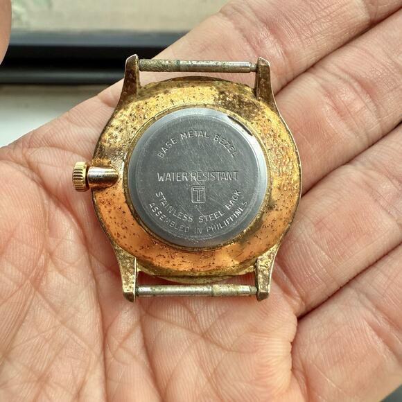 Vintage ‘92 TIMEX Men’s 36mm Mechanical Wind Round Watch Gold Tone Case RUNNING - Picture 4 of 6